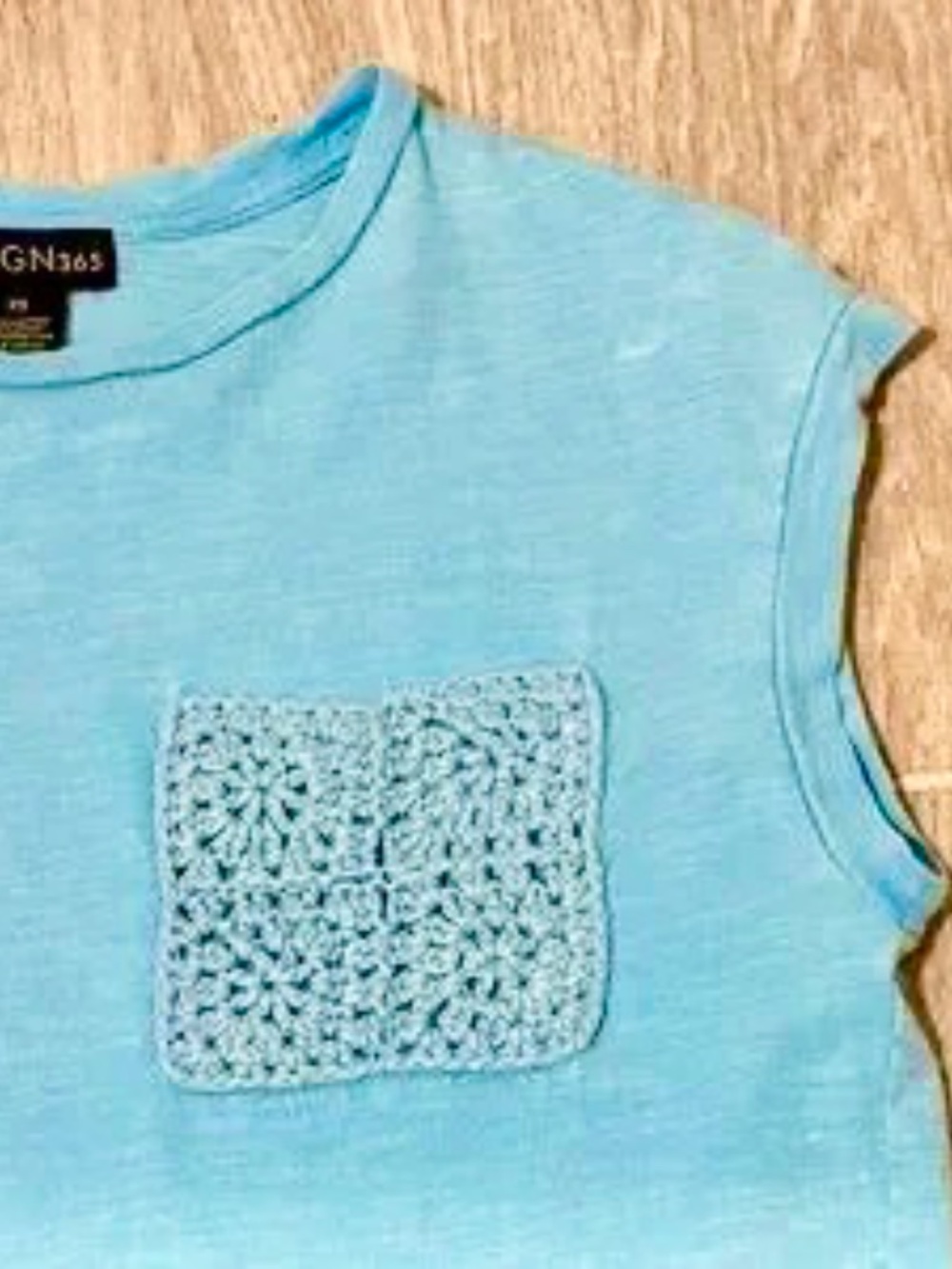 Women's Design 365 Turquoise Sleeveless w/Crochet Pocket - XS